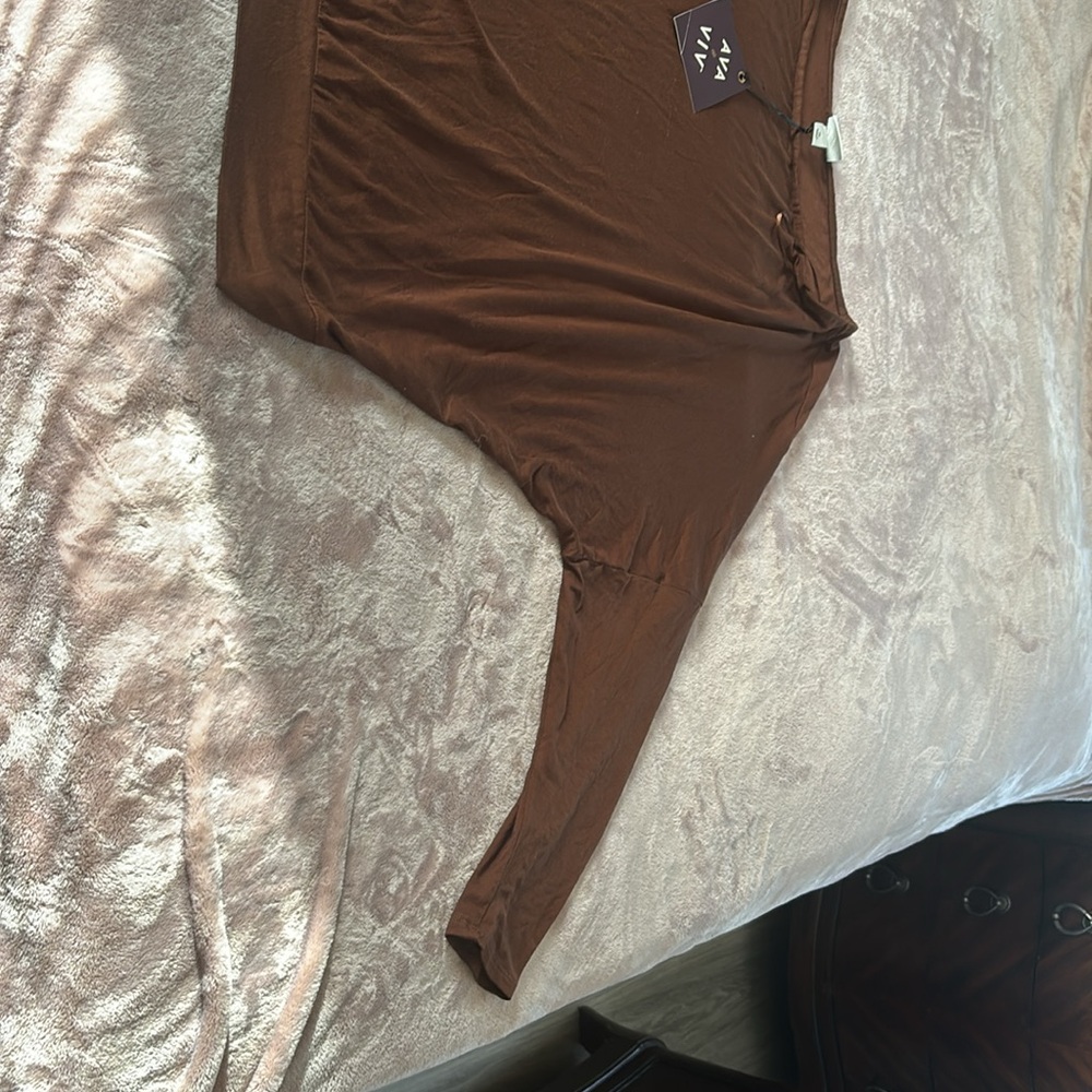 Ava & Viv Brown 3/4 Sleeve one shoulder down - Picture 7 of 8